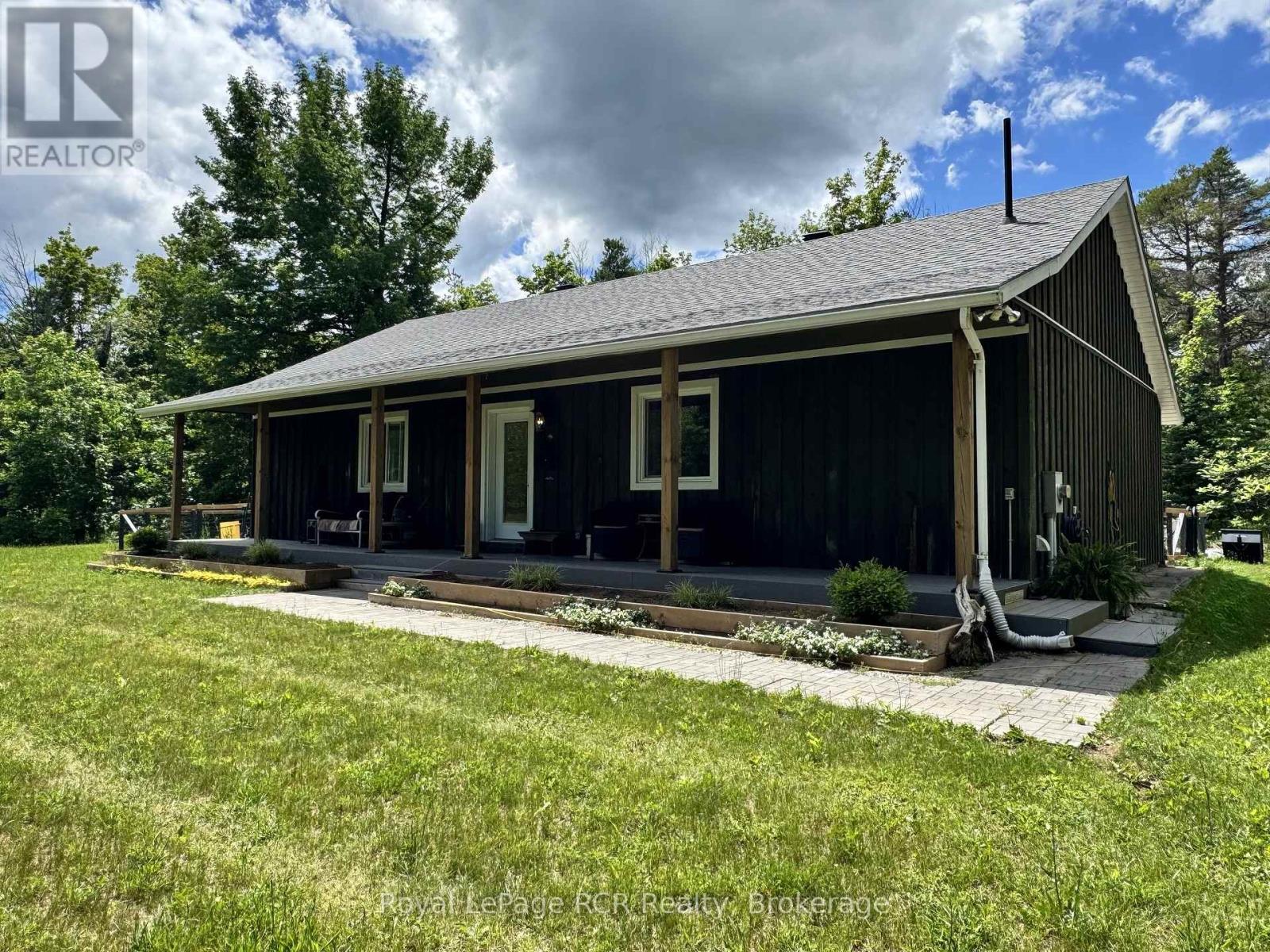614406 HAMILTON LANE - 26
