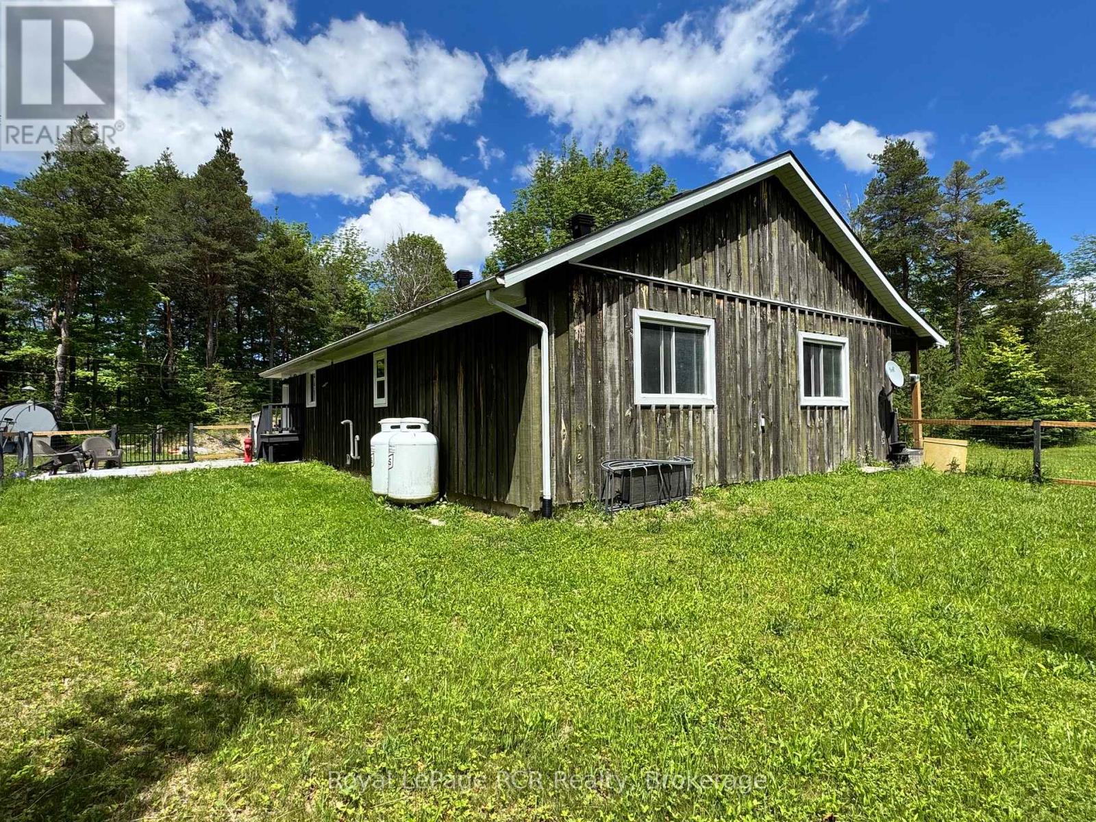 614406 HAMILTON LANE - 28