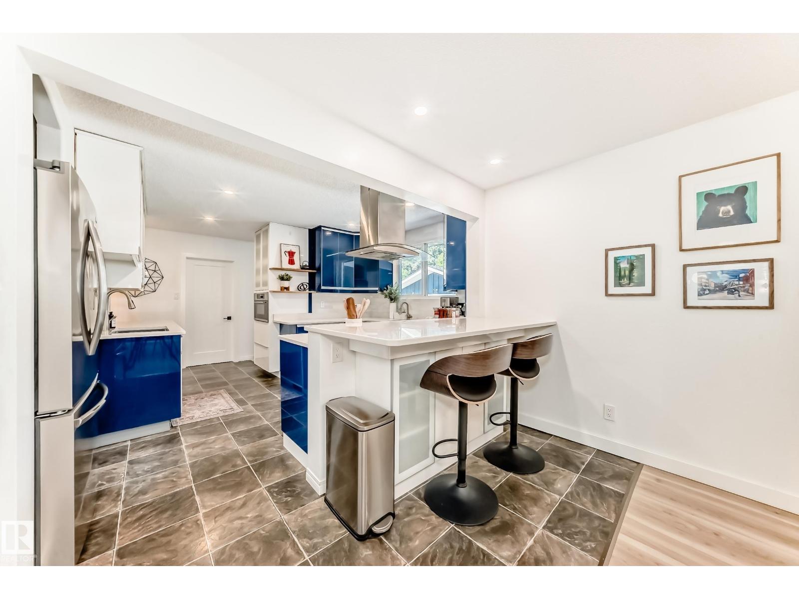 15226 81 AV NW - 11