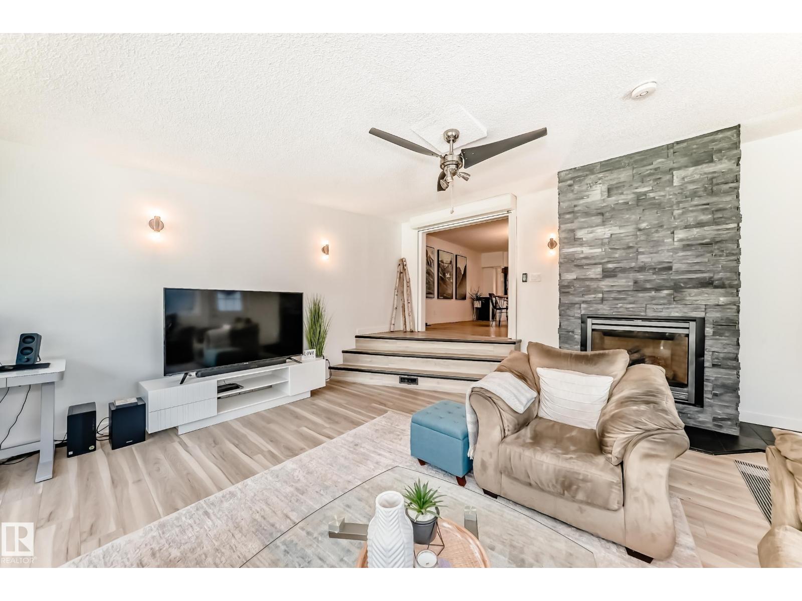 15226 81 AV NW - 20