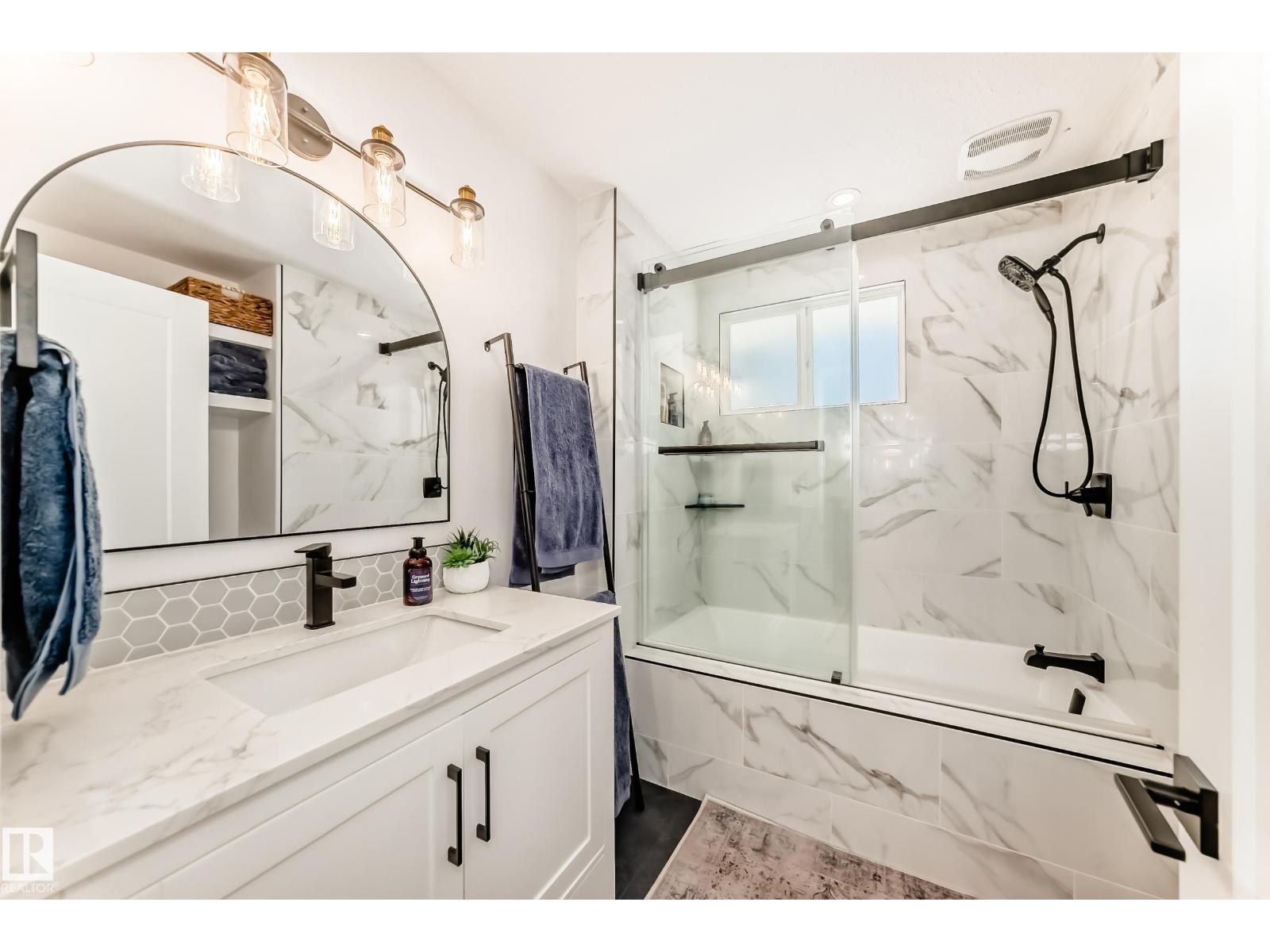 15226 81 AV NW - 30