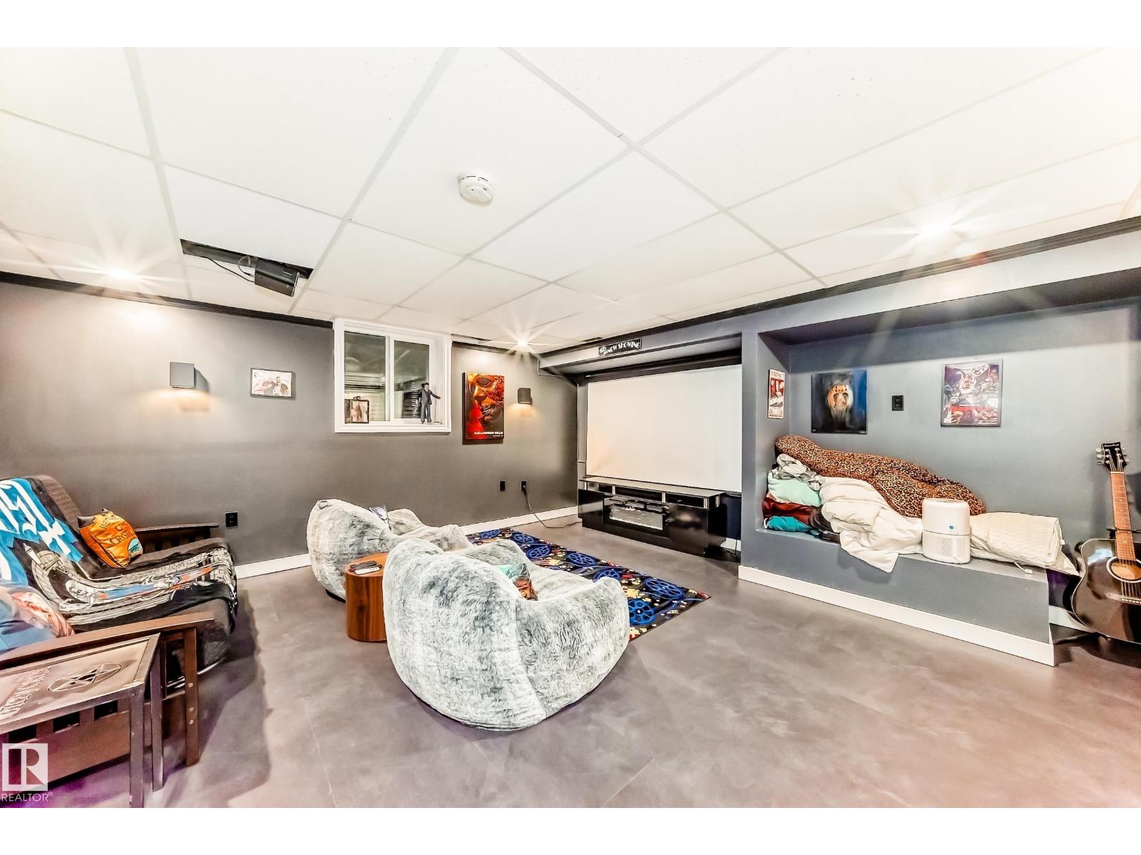 15226 81 AV NW - 34