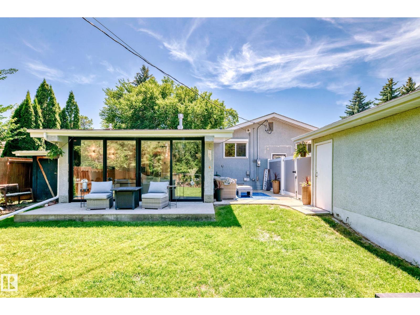 15226 81 AV NW - 48