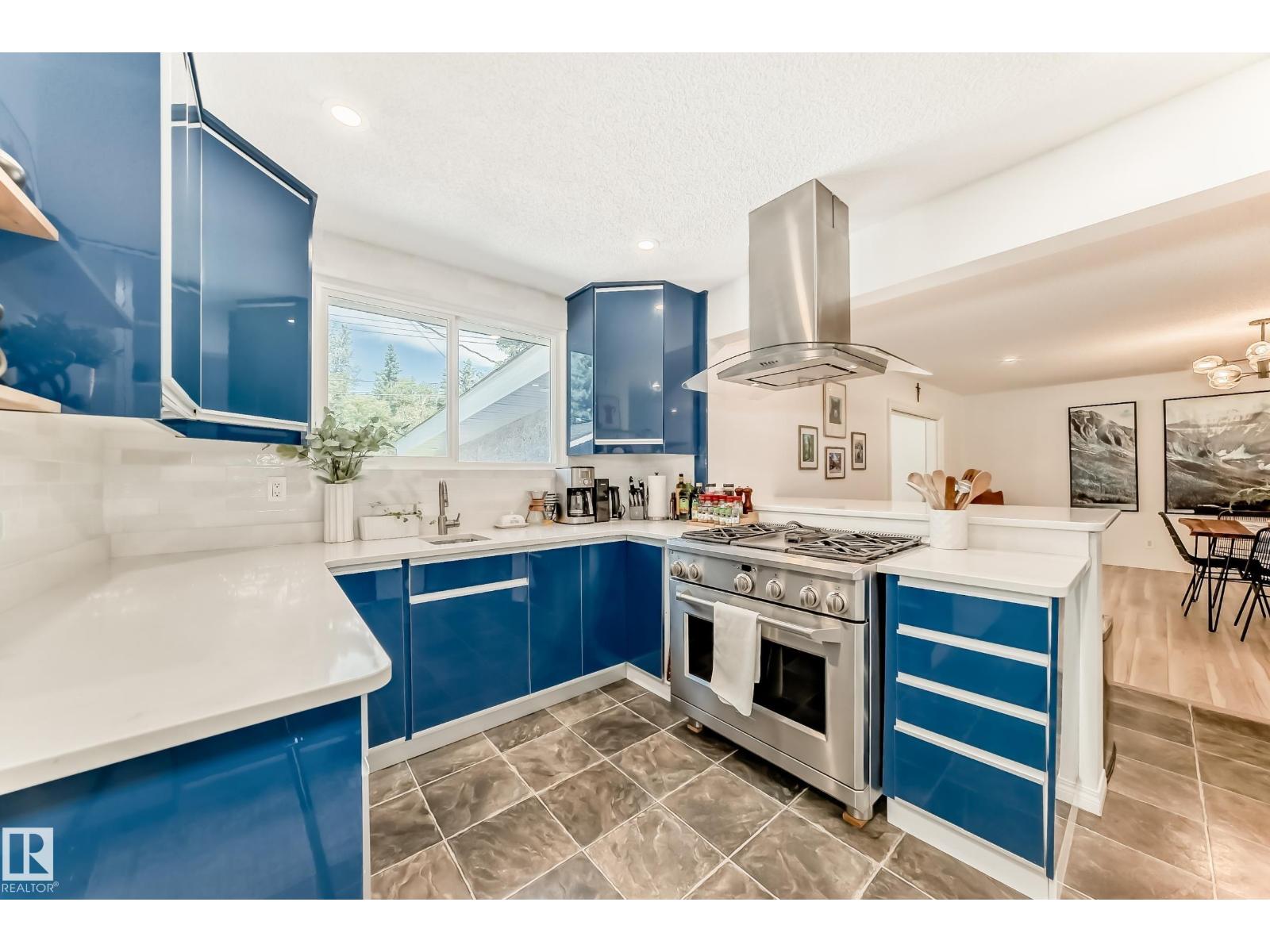 15226 81 AV NW - 7