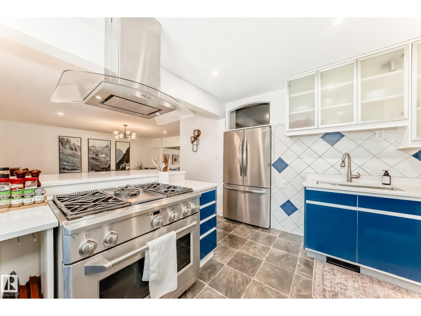 15226 81 AV NW - 8