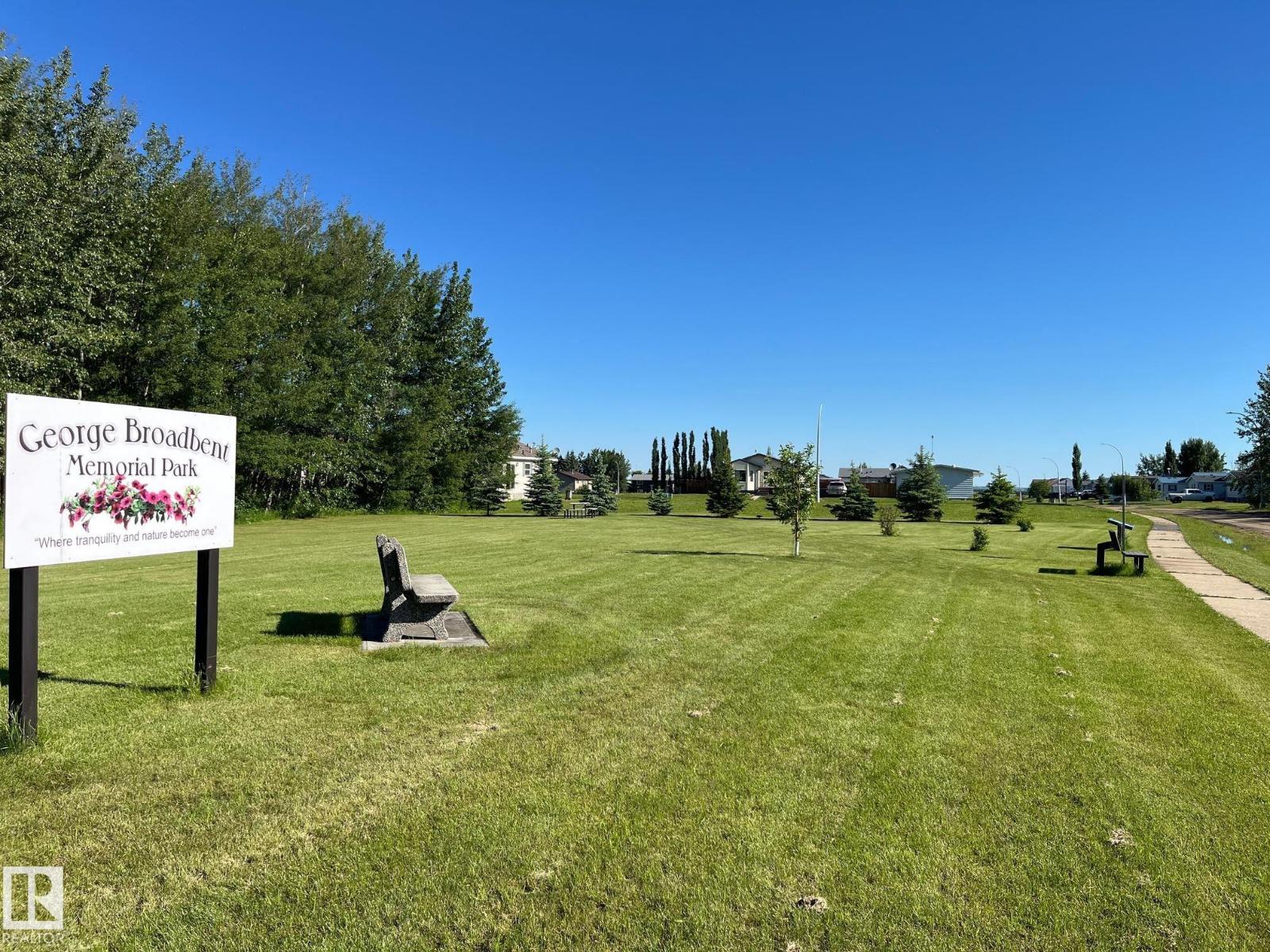 100 Woodlands DR — photo 7