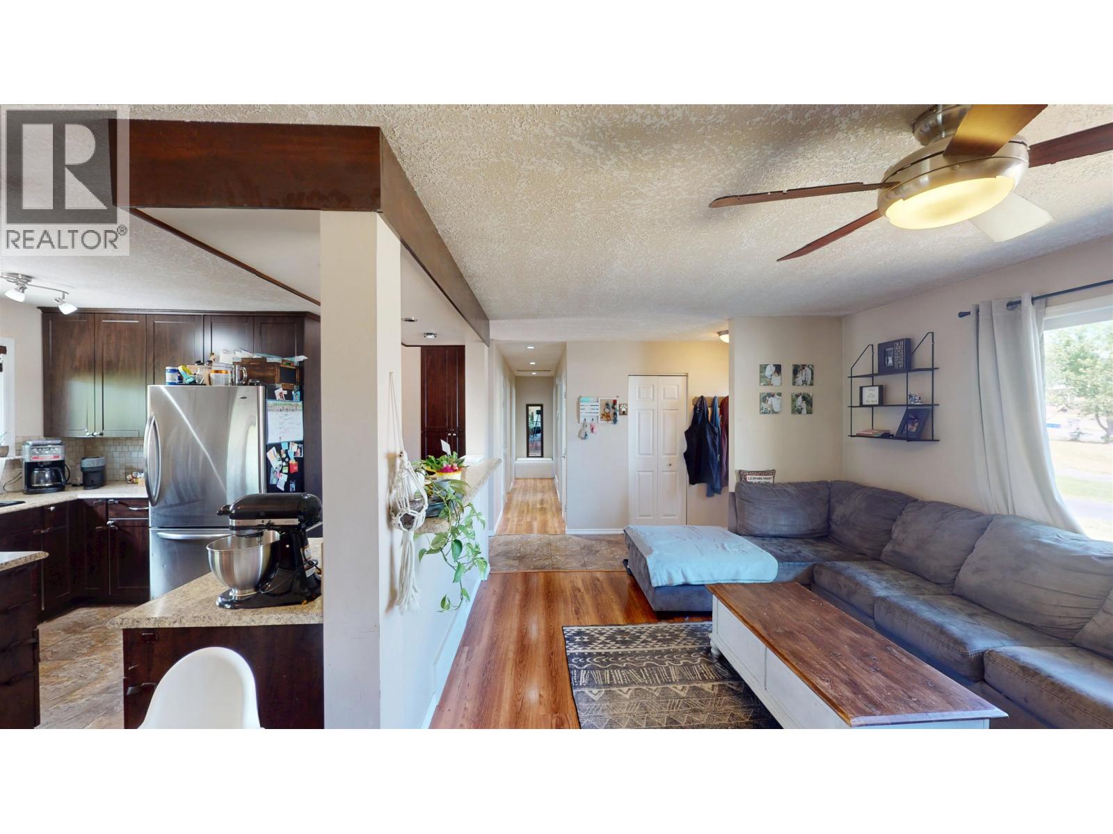 1320 PICARD AVENUE - 15