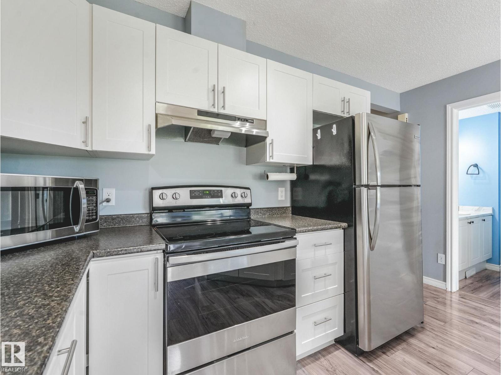 6828 159A AV NW - 10