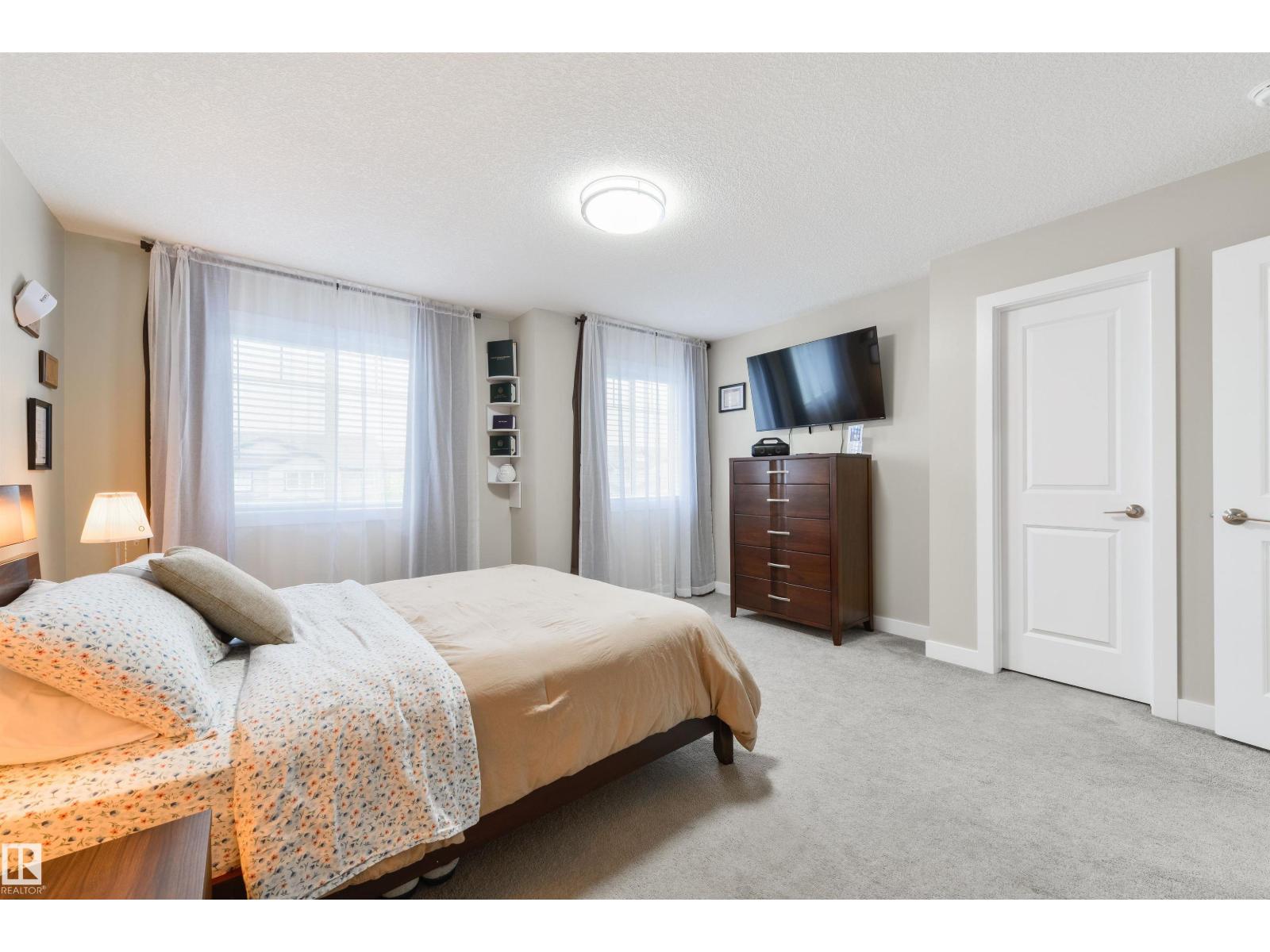 8 HALLADAY BV — photo 29