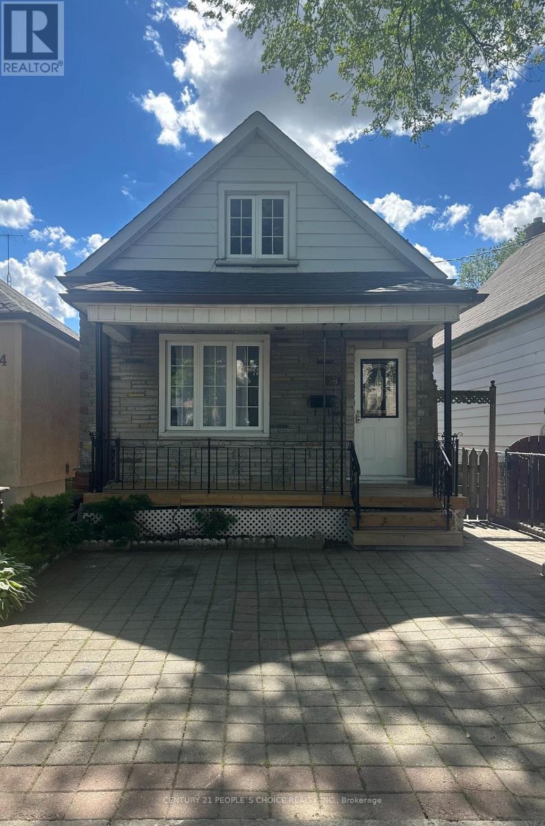 98 CHAMBERS AVENUE - 1