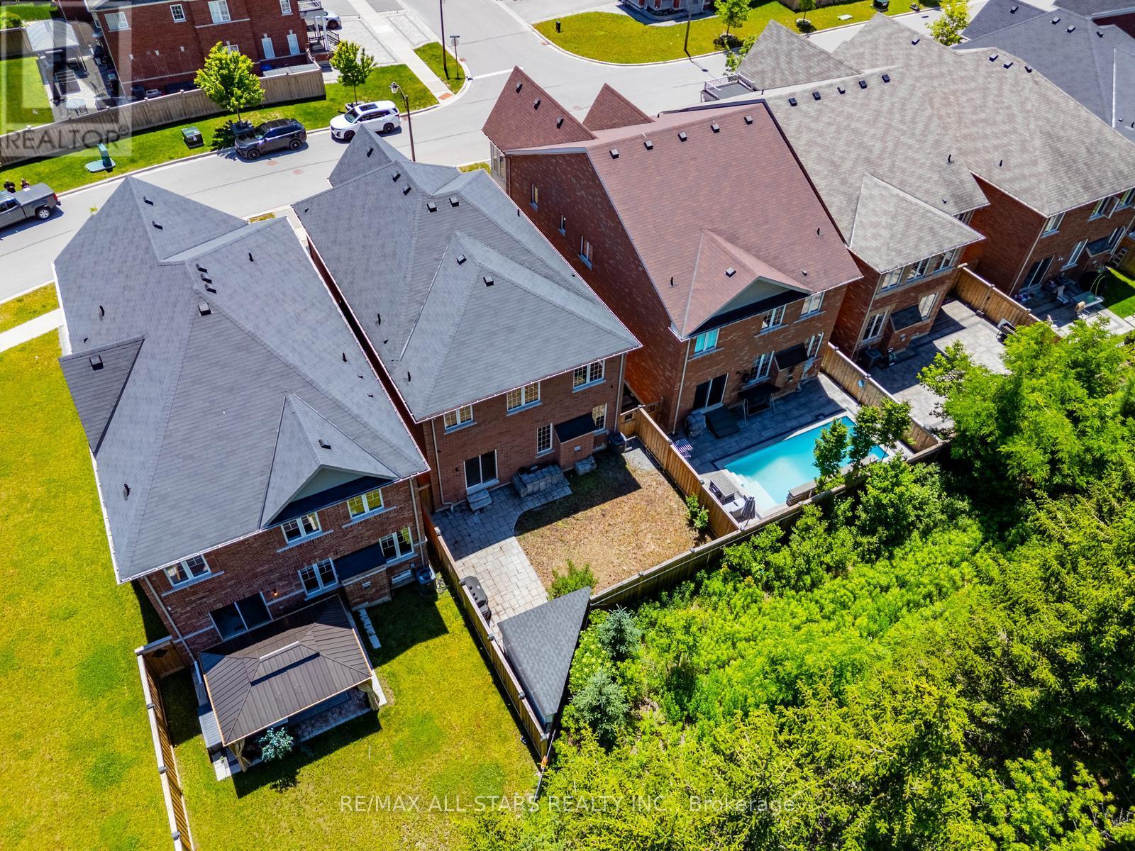 244 GREENWOOD ROAD - 43