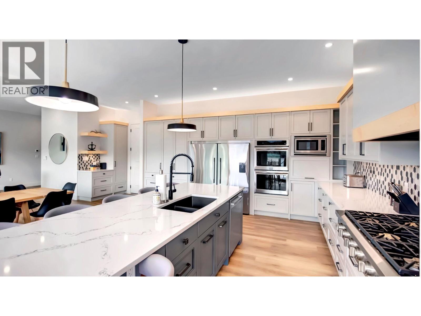 110 Eastside Road - 10