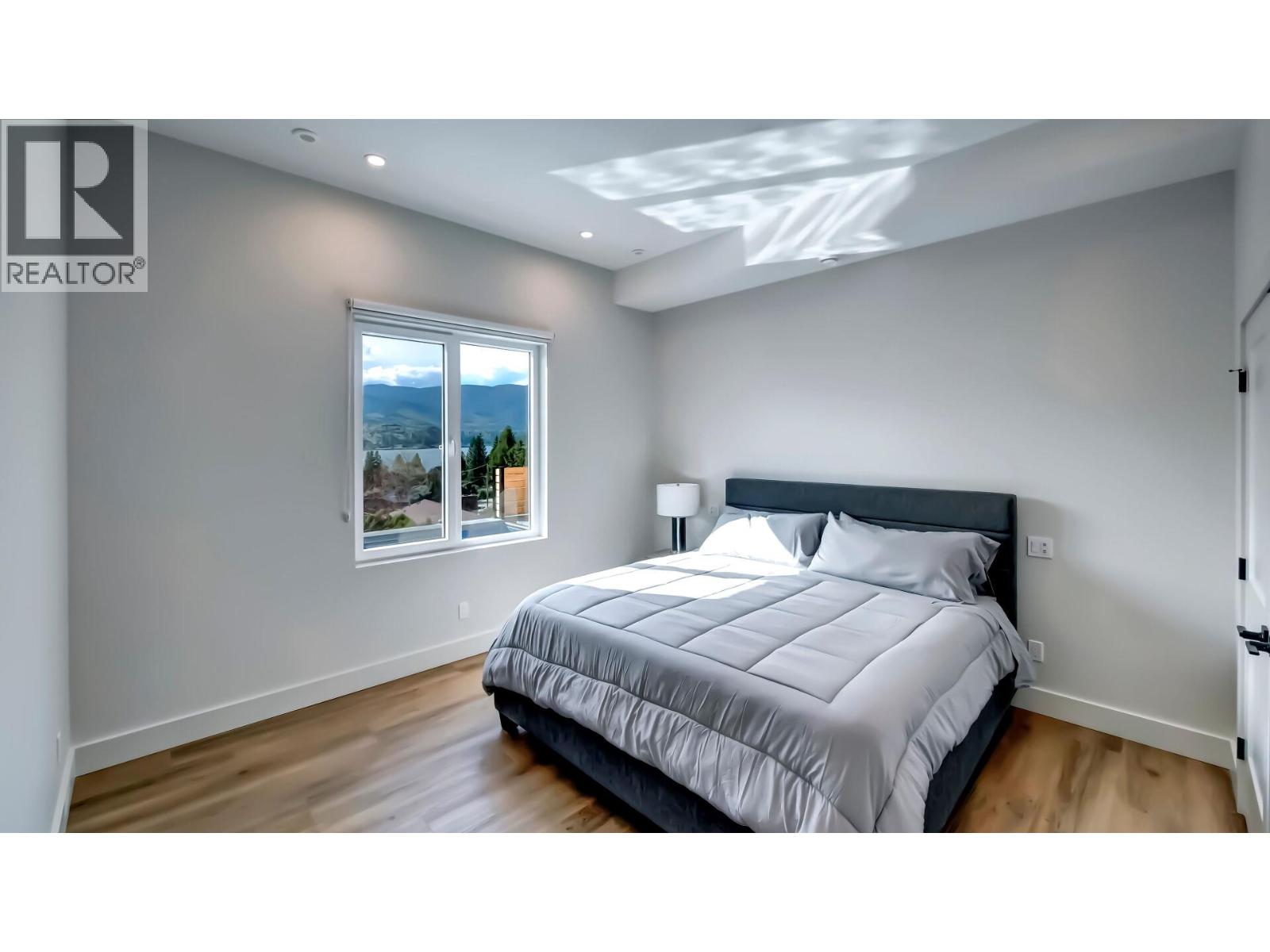 110 Eastside Road - 33