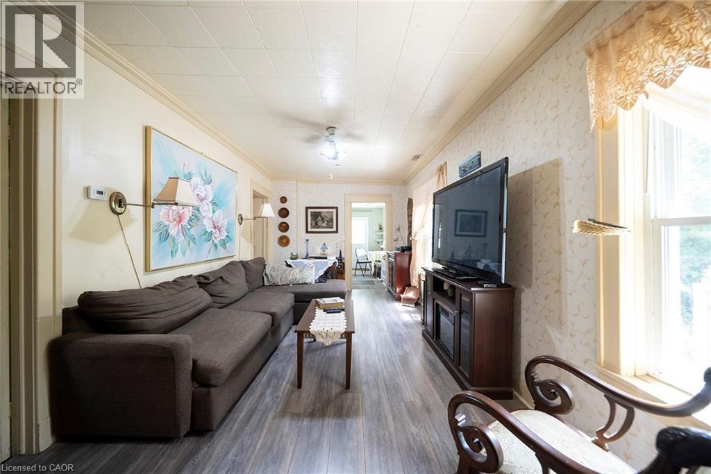 3-bedroom home for sale at 1045 BAY Street, Port Rowan ON · photo 11 of 33