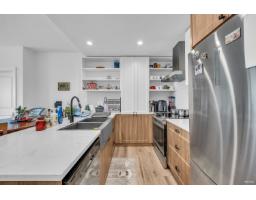 A303 20487 65 Avenue, Langley, BC V2Y3K5 Photo 9