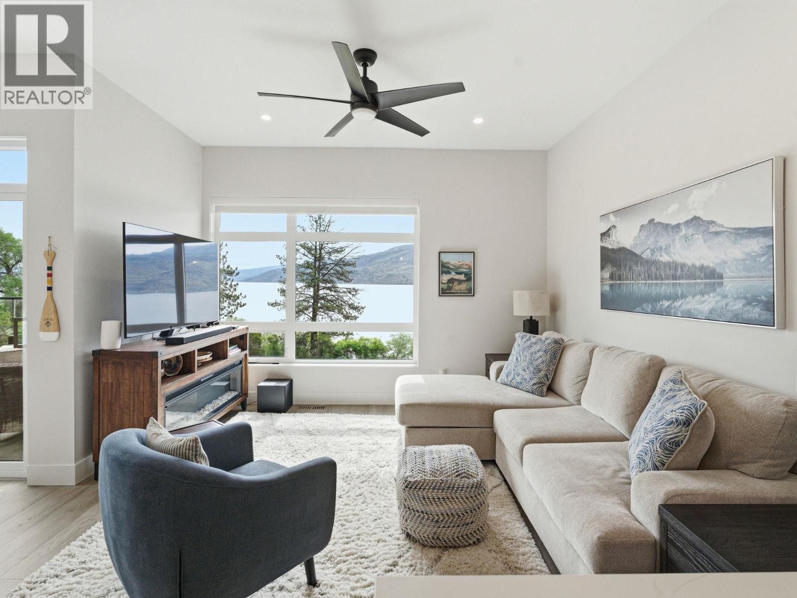 5975 Princess Street - 5