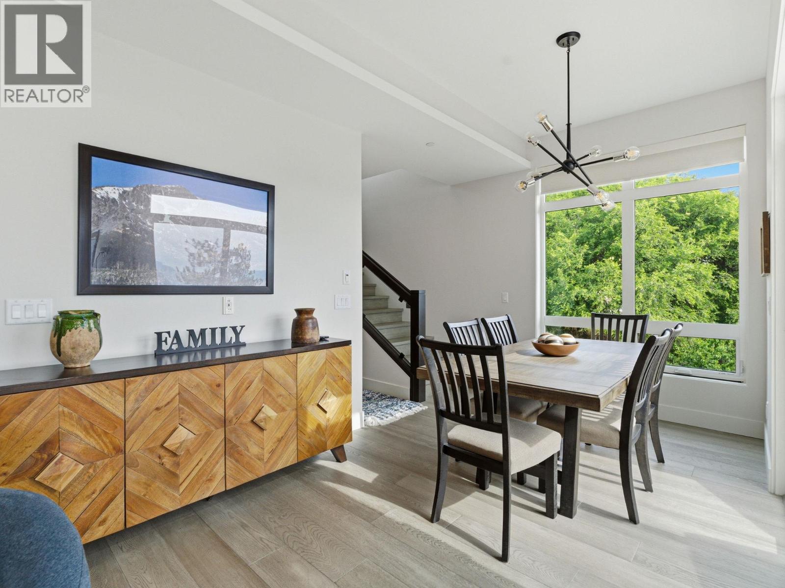 5975 Princess Street - 9