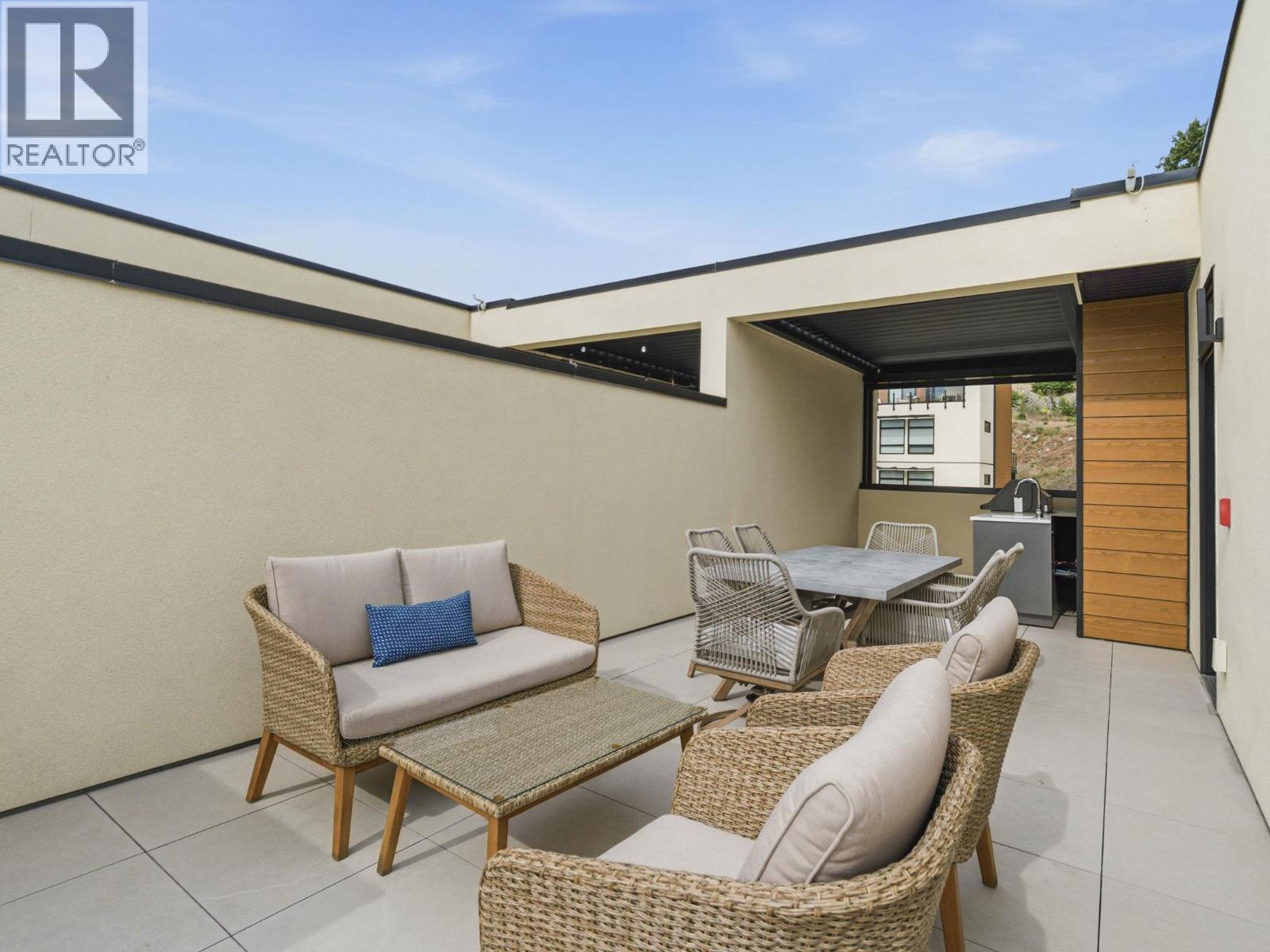 5975 Princess Street - 29
