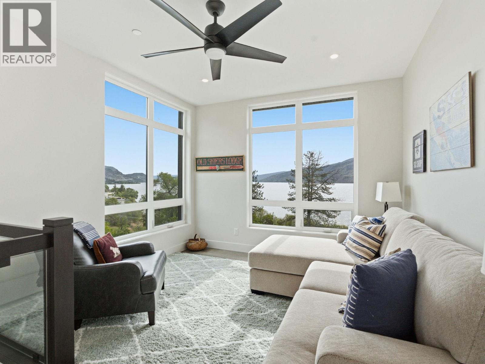 5975 Princess Street - 23