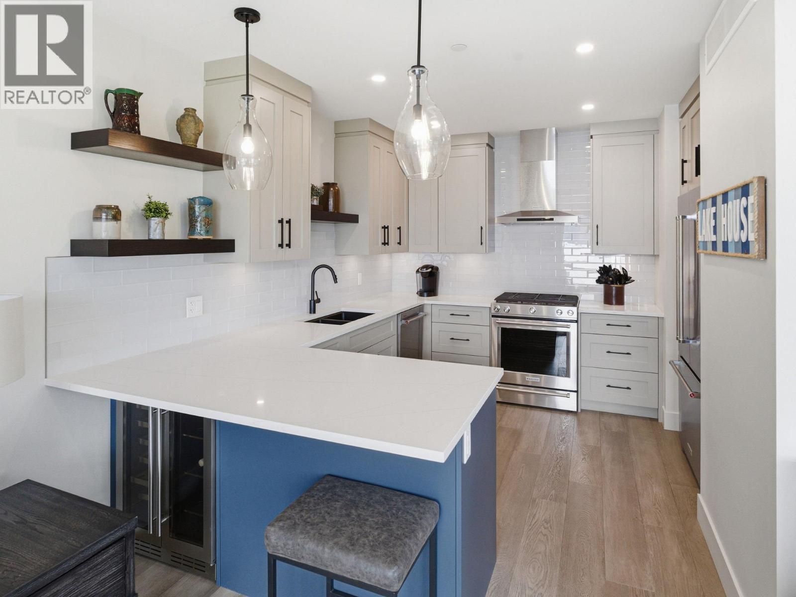 5975 Princess Street - 11