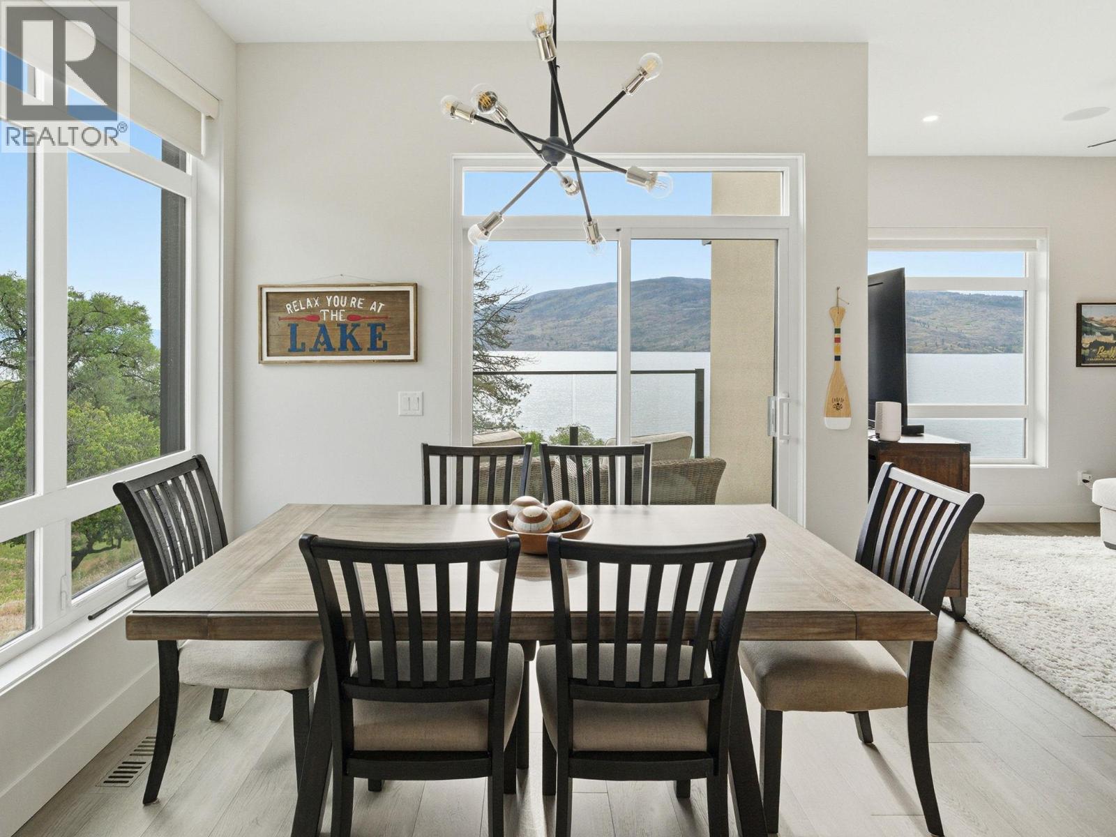 5975 Princess Street - 7