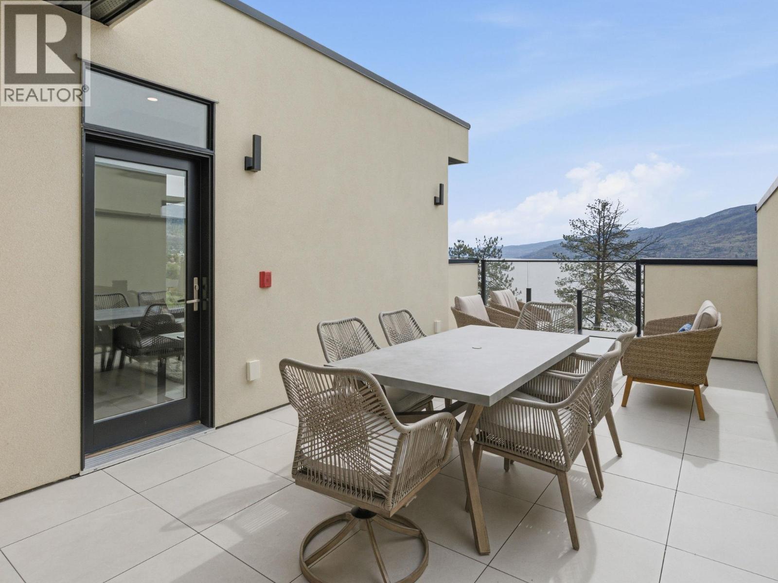 5975 Princess Street - 24
