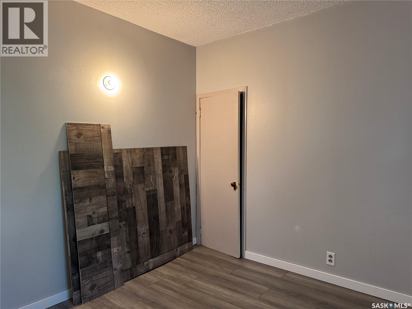 411 4th STREET W - 15