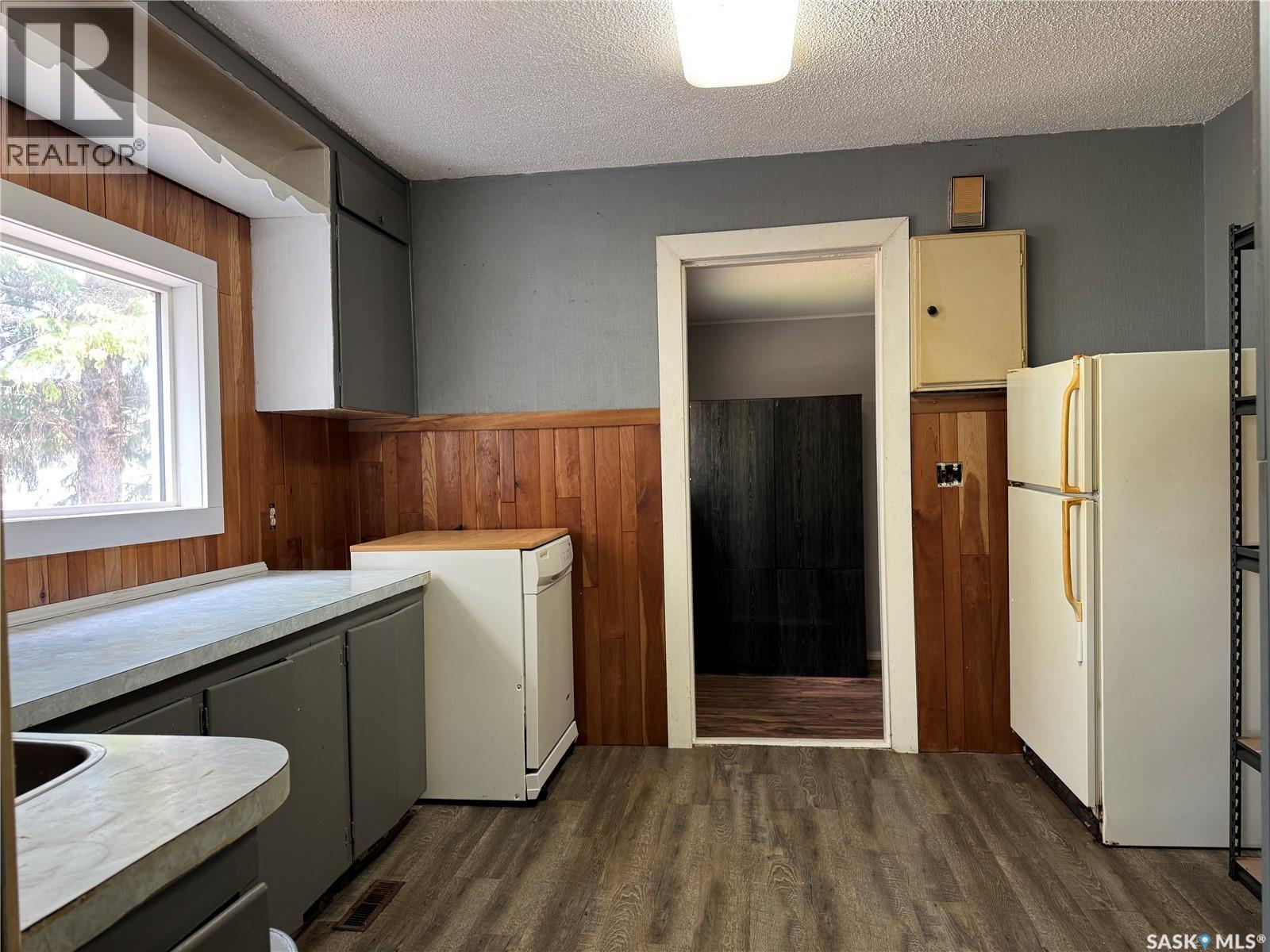 411 4th STREET W - 16