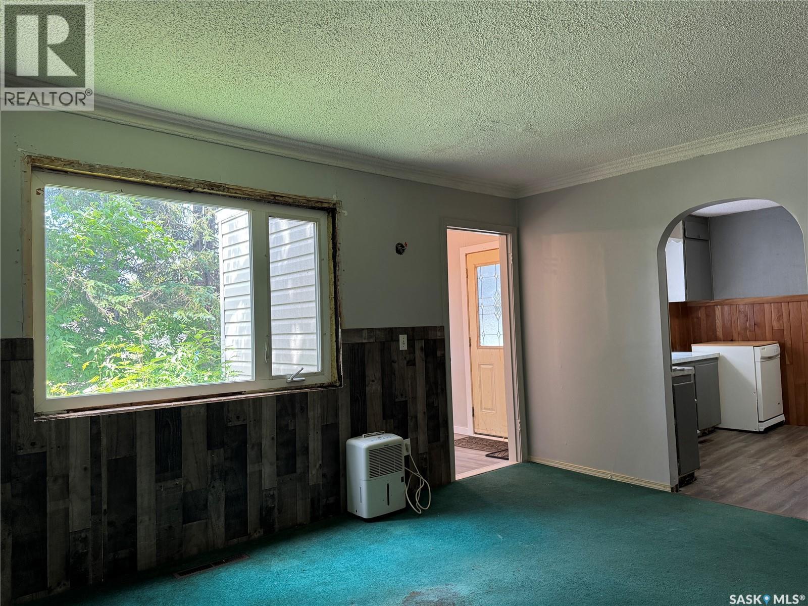 411 4th STREET W - 7