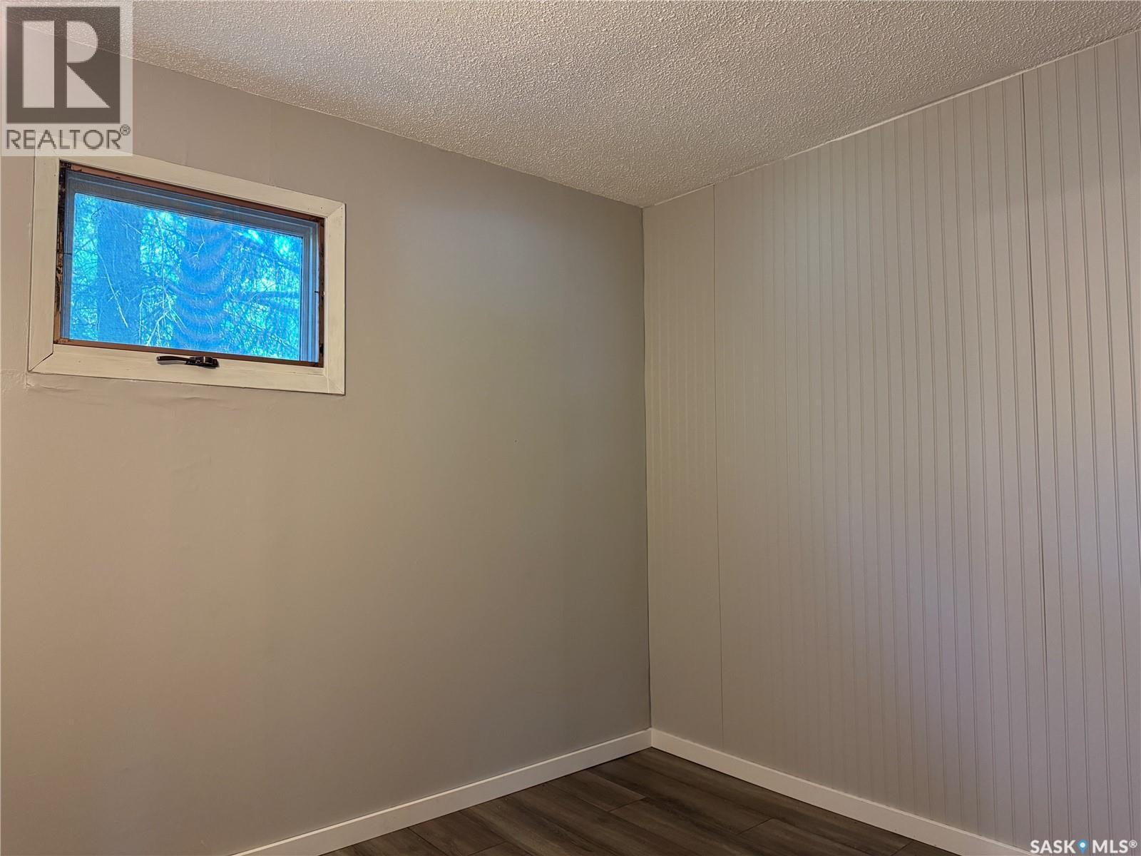 411 4th STREET W - 9