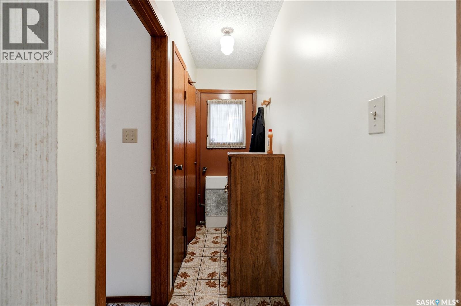 211 Keeley CRESCENT — photo 9