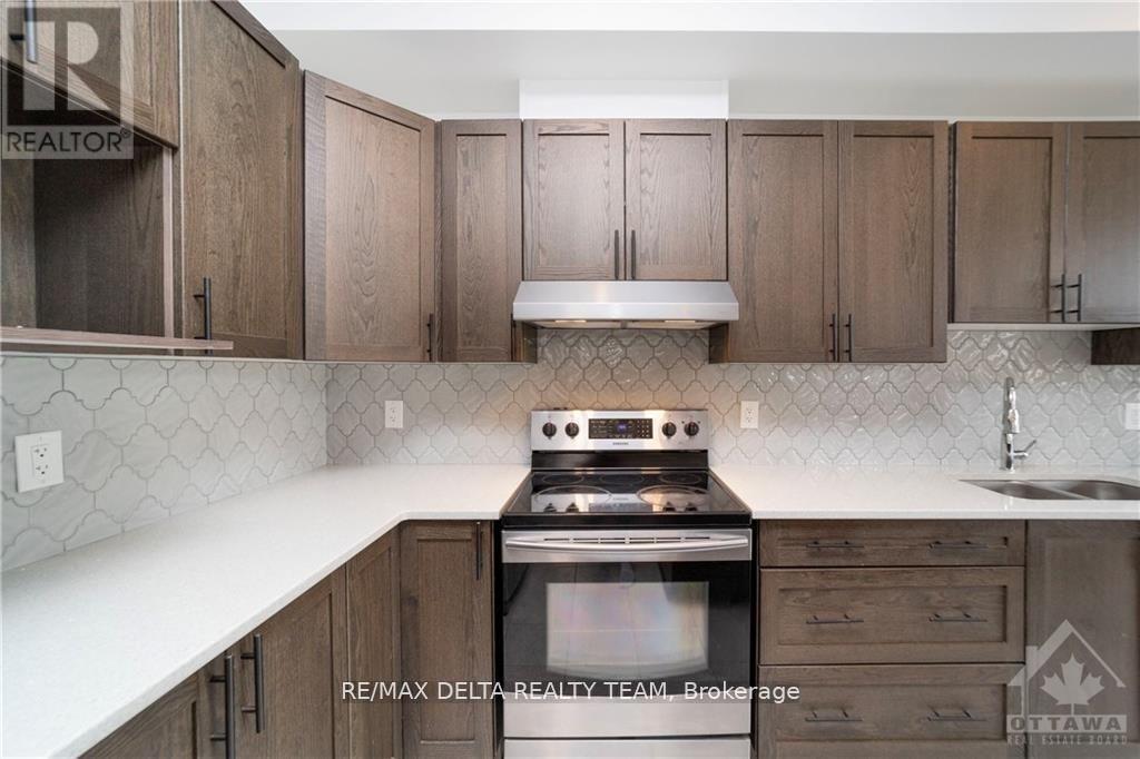 4 Bed, 3 Bath House for Rent in Ottawa – 84 GARDENPOST TERRACE, Ottawa – MLS# X13481586 - Image 13