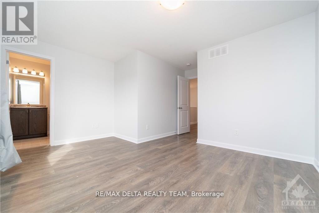 4 Bed, 3 Bath House for Rent in Ottawa – 84 GARDENPOST TERRACE, Ottawa – MLS# X13481586 - Image 15