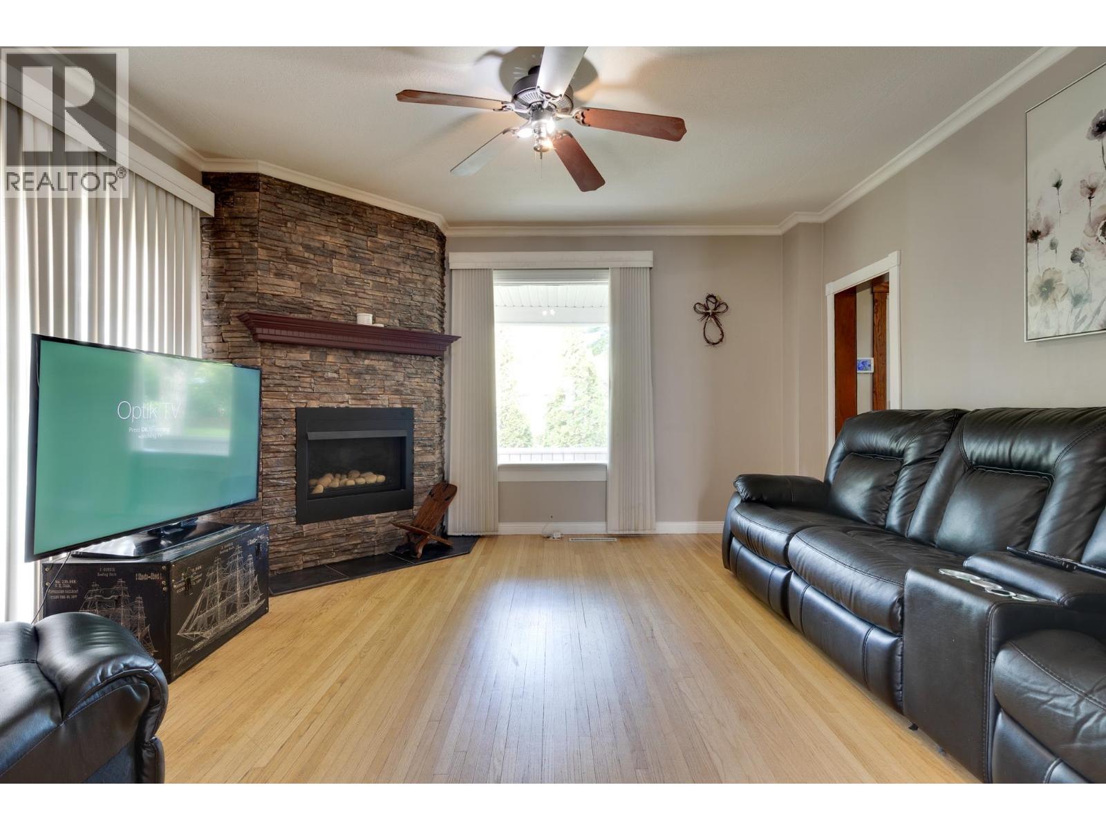 1488 GORSE STREET - 10