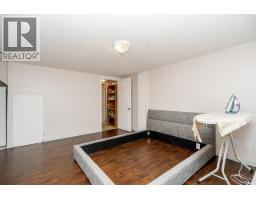 916 Thirteenth Street, New Westminster, BC V3M4N1 Photo 18