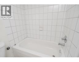 916 Thirteenth Street, New Westminster, BC V3M4N1 Photo 26