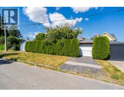 916 Thirteenth Street, New Westminster, BC V3M4N1 Photo 38