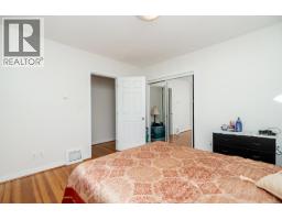 916 Thirteenth Street, New Westminster, BC V3M4N1 Photo 15
