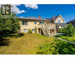916 Thirteenth Street, New Westminster, BC V3M4N1 Photo 34