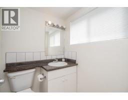 916 Thirteenth Street, New Westminster, BC V3M4N1 Photo 28