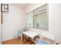 916 Thirteenth Street, New Westminster, BC V3M4N1 Photo 10