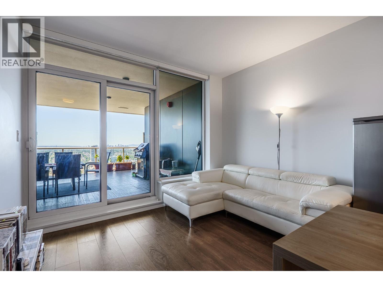 4807 1955 ALPHA WAY, Burnaby