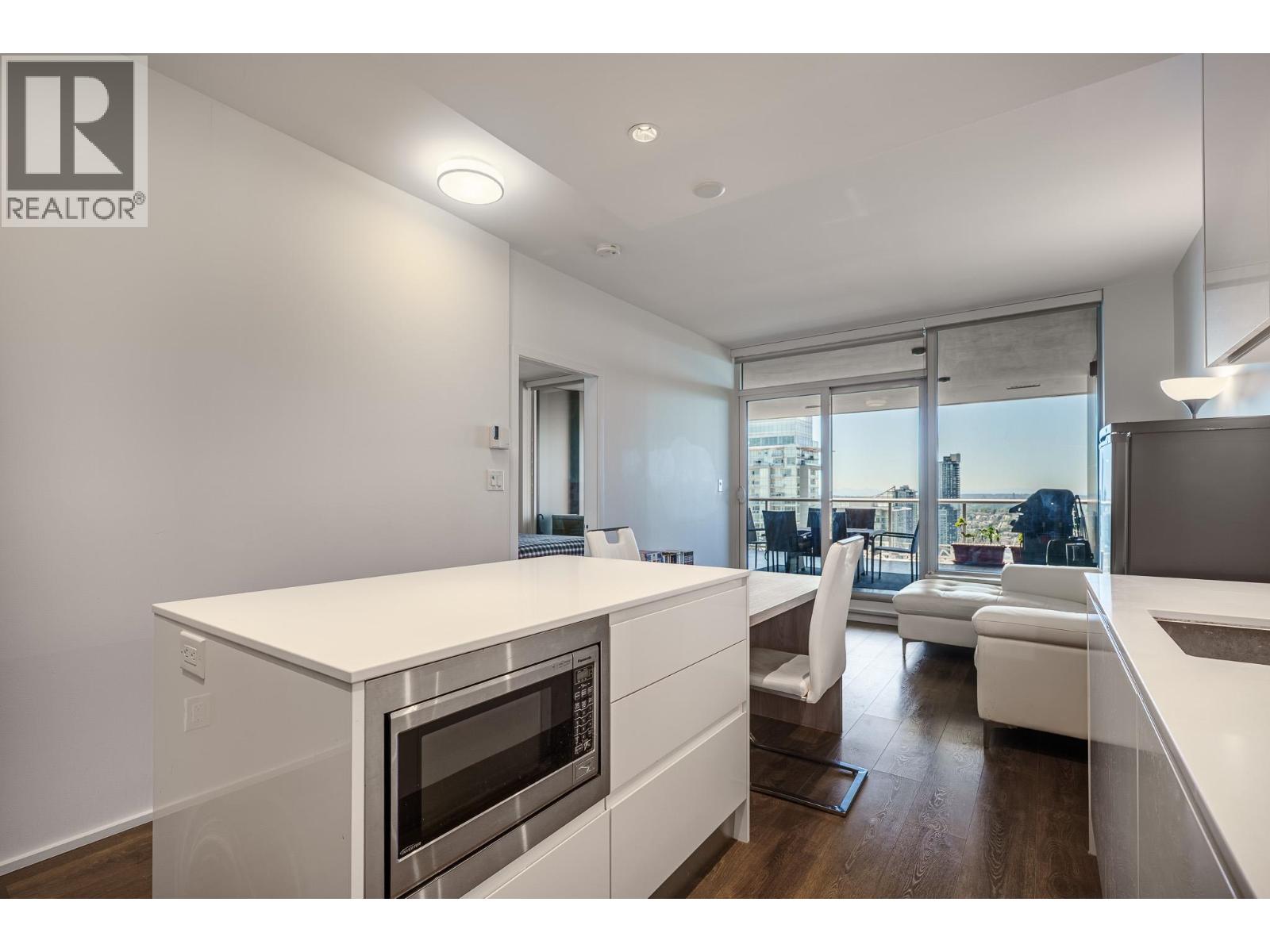 4807 1955 ALPHA WAY, Burnaby