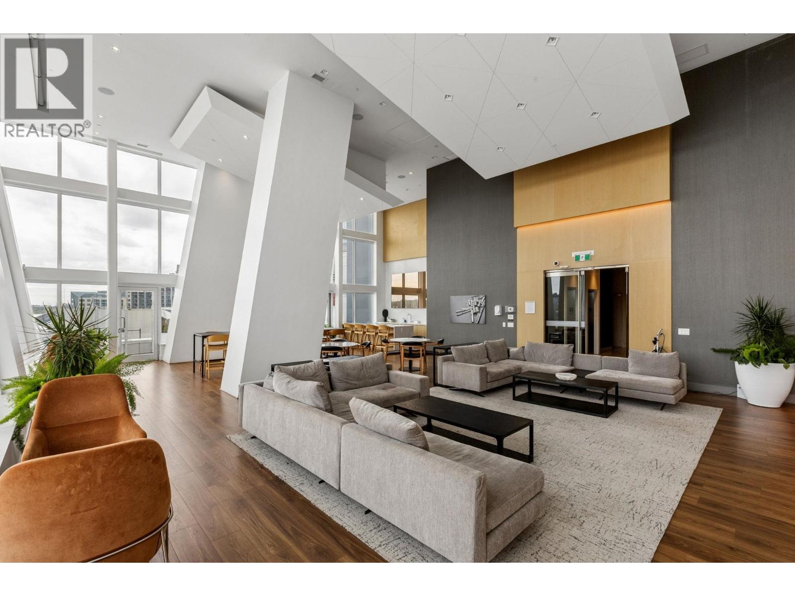4504 680 QUAYSIDE DRIVE, New Westminster