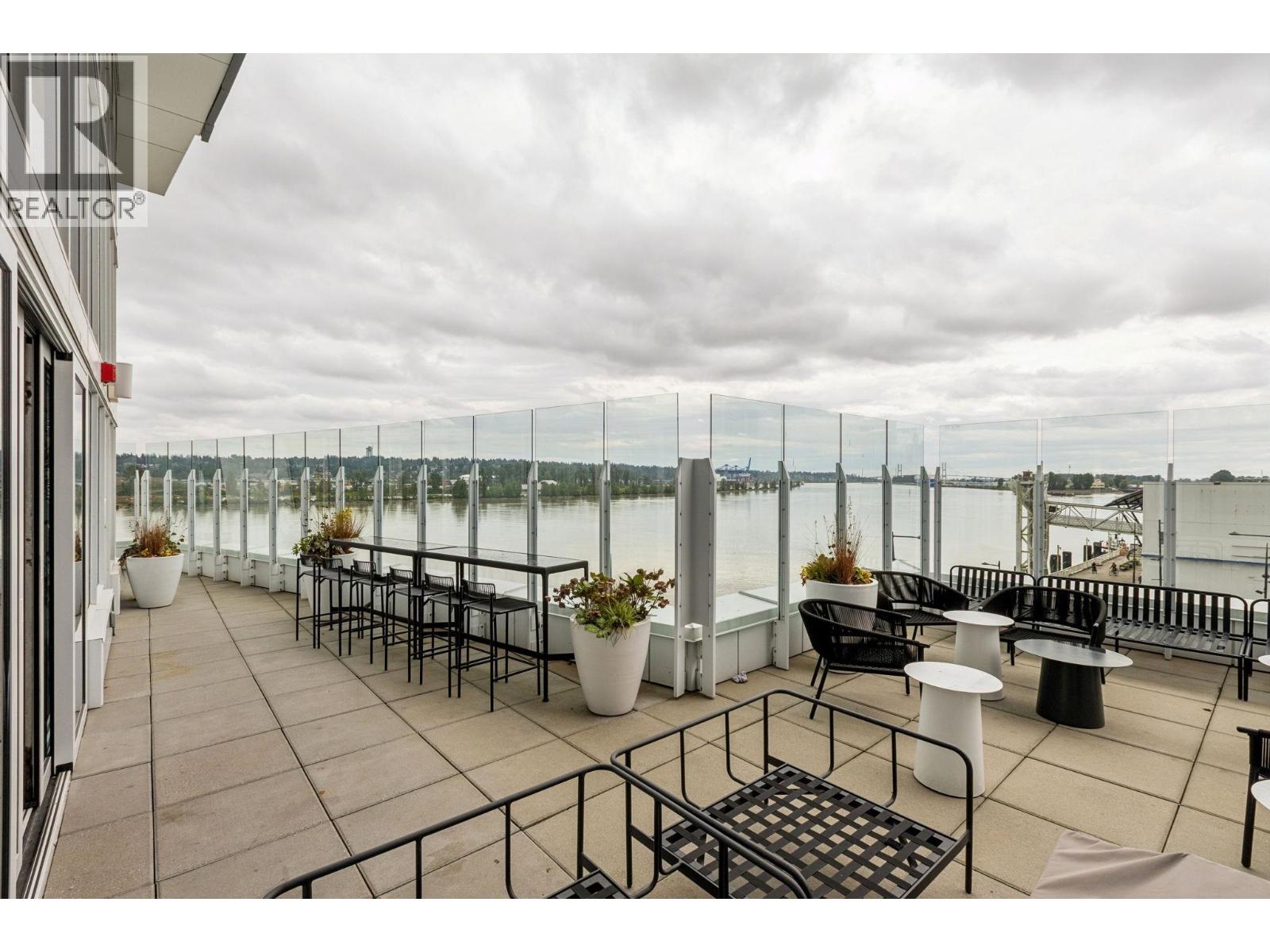 4504 680 QUAYSIDE DRIVE, New Westminster