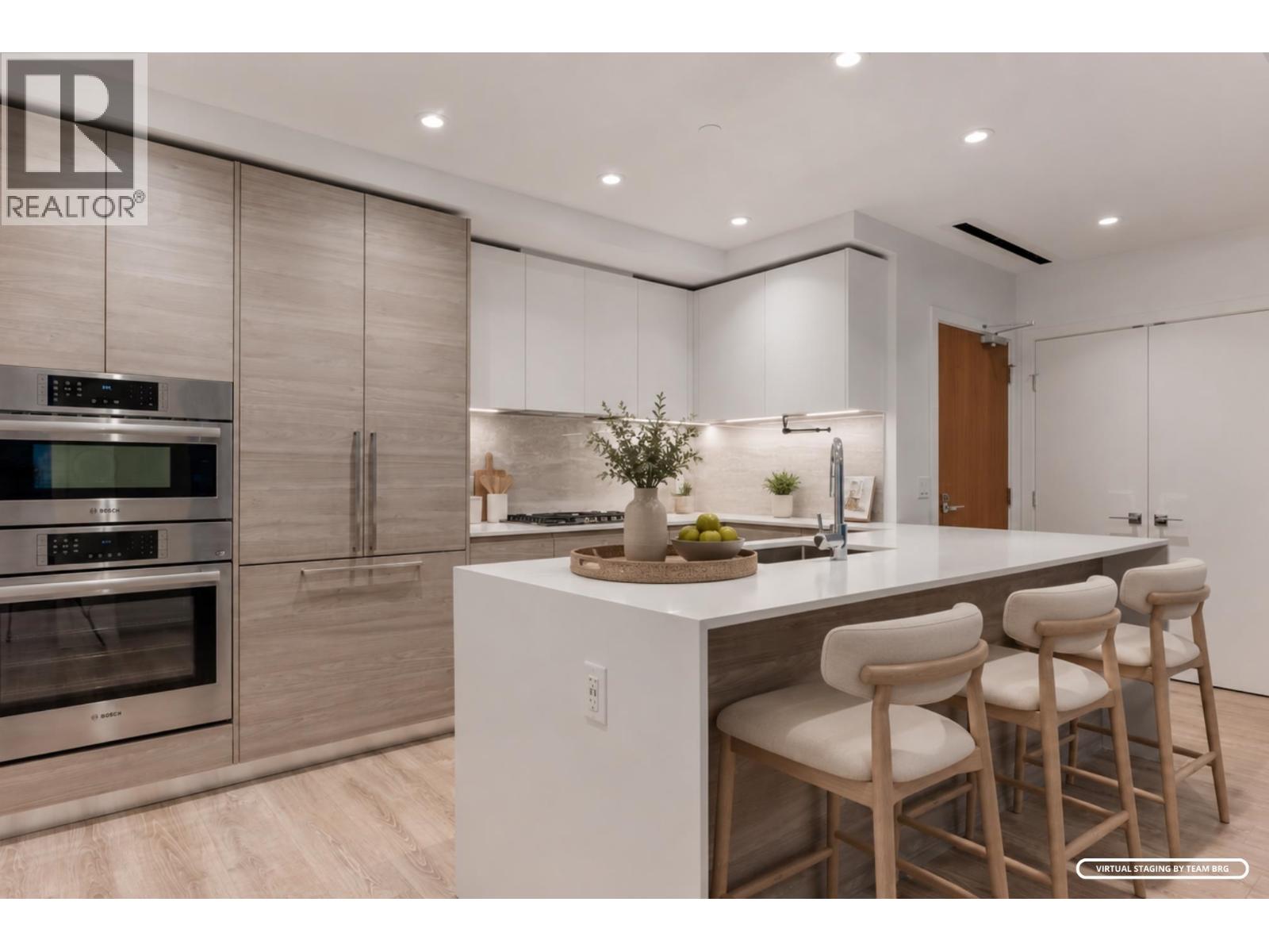 4504 680 QUAYSIDE DRIVE, New Westminster