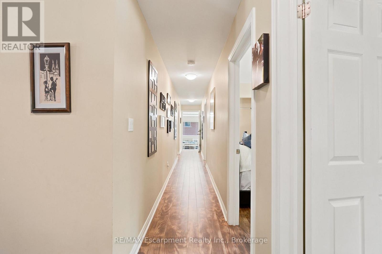 16 HIAWATHA ROAD - 23