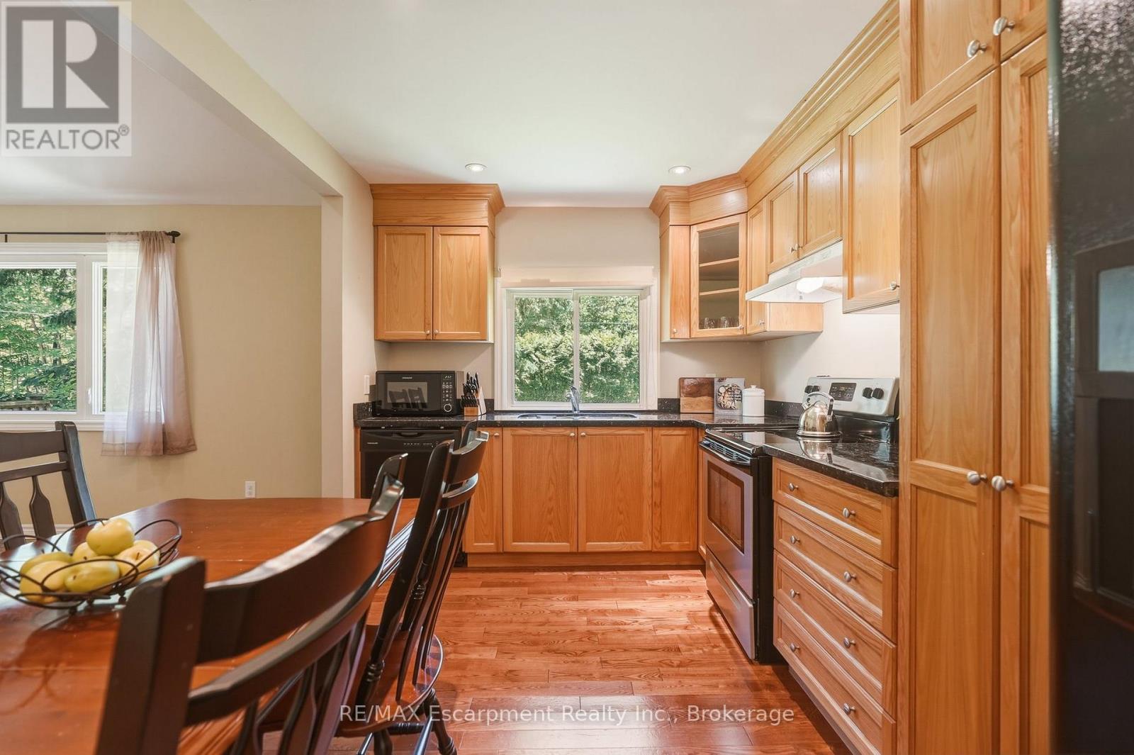 16 HIAWATHA ROAD - 22