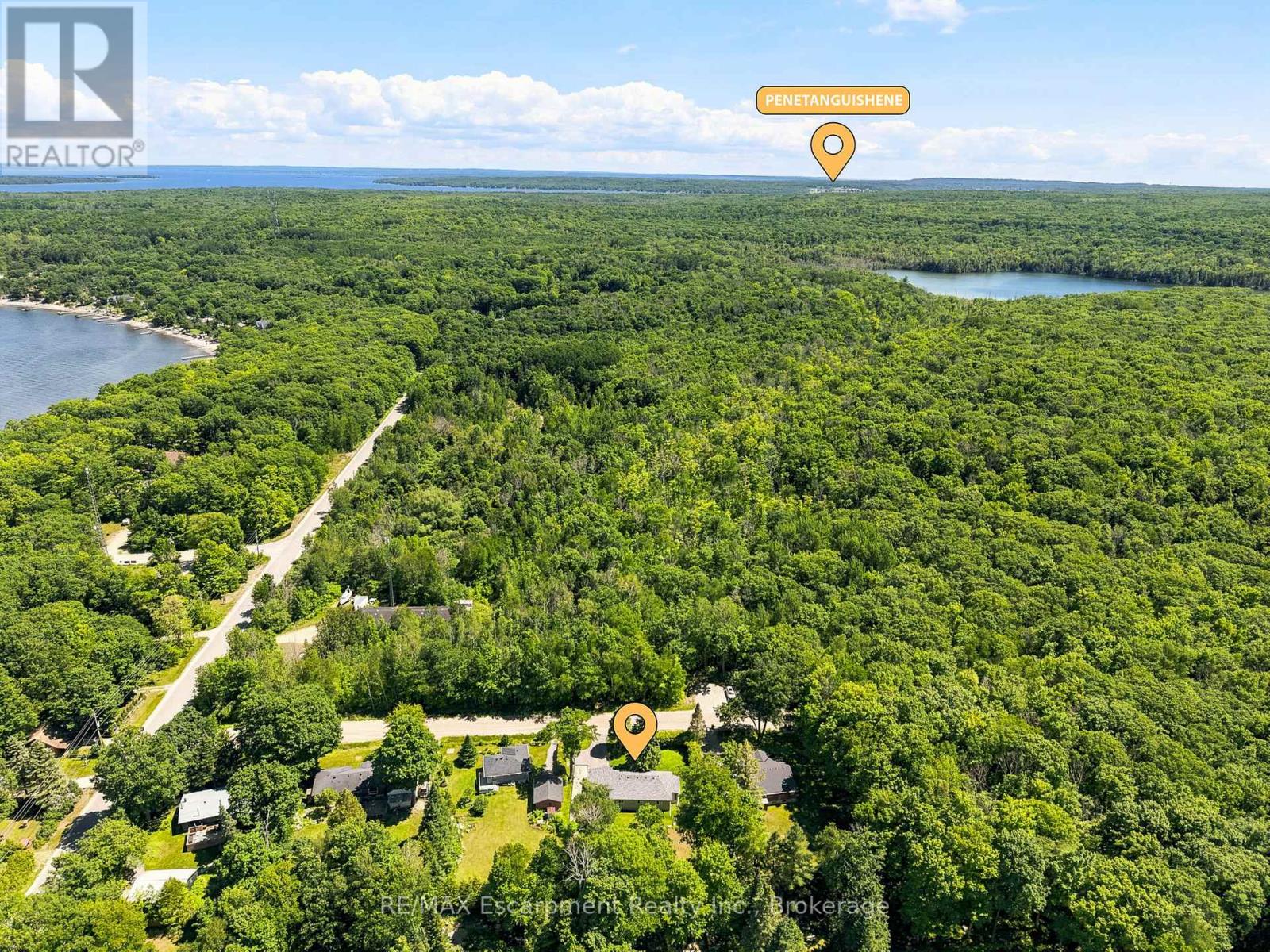 16 HIAWATHA ROAD - 39