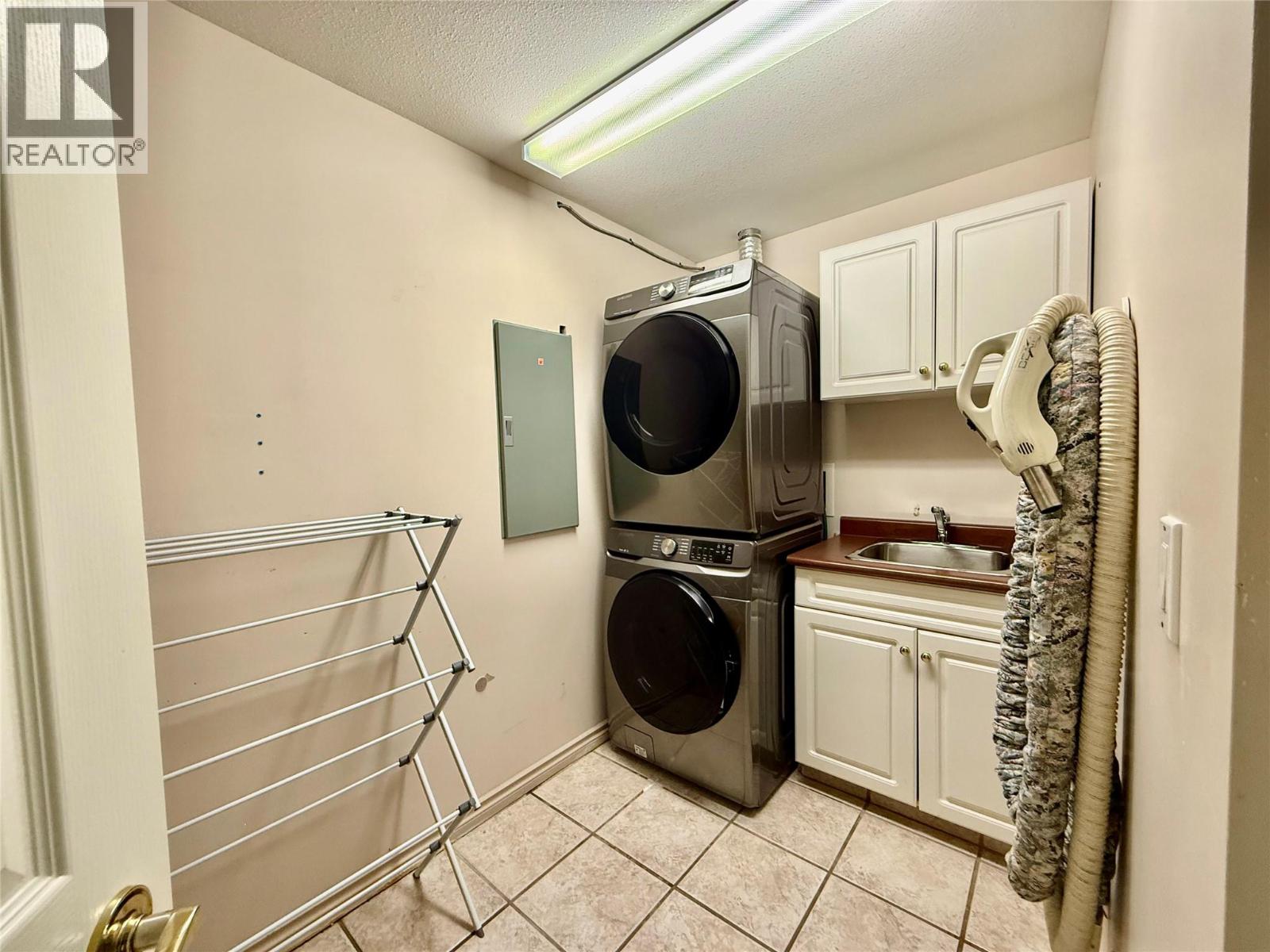 #1203 5201 Fairway Drive - 35